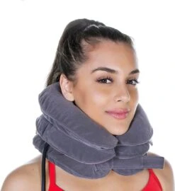 Anti Nekpijn Opblaasbaar Kussen | Nekkussen | Reiskussen | Verlicht Nek En Schouderpijn | Blauw - Neksteun | Nek Stretcher | Zacht Fleece | Cervicaal Nektractie Kussen | Nek Brace | Luxe | Ergonomisch | Opblaasbaar | Fluweel -Voyago Winkel 1099x1200 7