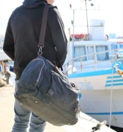 Yakfield - Reistas - Weekendtas - Kado - Dames En Heren - Canvas - Vintage Zwart Antraciet Grijs - Compact Middelgroot Model - 35 Liter Duffelbag - 5 Opbergvakken - 52x30x20 Cm -Voyago Winkel 1118x1200 4