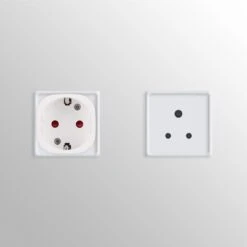 Kwmobile Set Van 2 Reisstekkers - Type D Wereldstekker - Voor Het Opladen Van Je Telefoon En Reisaccessoires - In Bijv. India, Nepal En Sri Lanka - Wit -Voyago Winkel 1198x1200 25