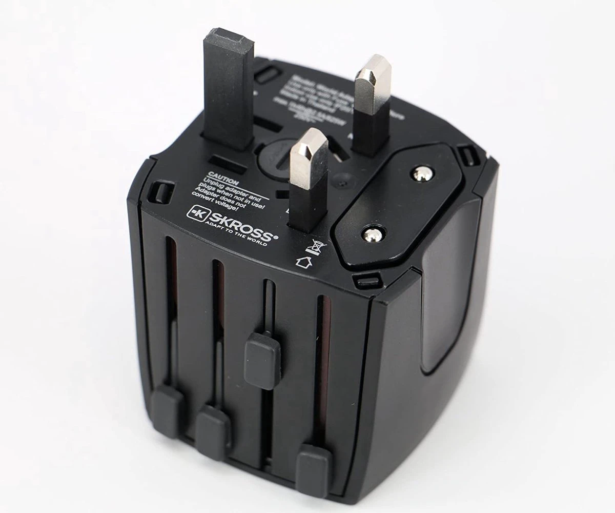 Skross Wereldadapter MUV MET USB Voor Gebruik In Meer Dan 220 Landen - Reisstekker - World Travel Adapter – Met Vliegtuig Audio Verloop 6 Skross Wereldadapter MUV MET USB Voor Gebruik In Meer Dan 220 Landen - Reisstekker - World Travel Adapter – Met Vliegtuig Audio Verloop - Afbeelding 4