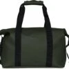 Rains Weekendtas Small 18 Liter - Groen 2 Rains Weekendtas Small 18 Liter - Groen -Voyago Winkel 1200x1057 8