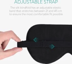 Navaris Oogmasker Van 100% Zijde – Superzacht Slaapmasker Van Natuurlijk Zijde - Met Verstelbaar Bandje - Blauw Met Sterren -Voyago Winkel 1200x1064 5