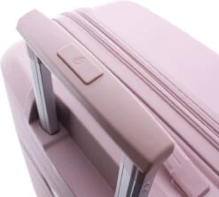 Gladiator Boxing M Spinner 67 - Exp - TSA Slot - Metallic Pink -Voyago Winkel 1200x1079