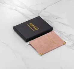 Saetti Paspoort Hoesje - Luxe Reisetui Paspoorthouder - Roze - Echt Leer -Voyago Winkel 1200x1117 13