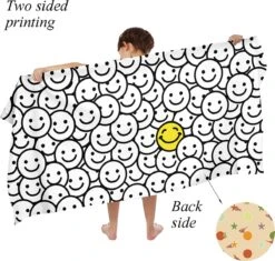 Ulticool - Handdoek - Smiley Blij Gezicht - Badhanddoek - Strandhanddoek Zwemhanddoek - Sneldrogend Badlaken - 140 X 70 Cm - Voor Reizen Fitness Gym Sport Spa Yoga – Lichtgewicht Microvezel Reishanddoek - Microfiber Reis Doek - Kinderen - Wit Geel