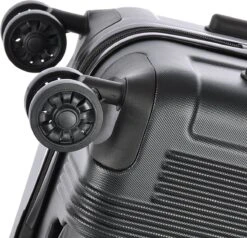 Oistr Noorvik 4 Wheel Spinner 69 Black -Voyago Winkel 1200x1155