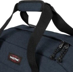 Eastpak STAND + Reistas, 34 Liter - Triple Denim -Voyago Winkel 1200x1180 21
