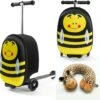 Rolkoffer Trolley Voor Kinderen | Geel | Trolley | Tas Kind | Bagagekoffer | Step Jongen | Vliegtuig Nekkussen | Step Met 3 Wielen | FDBW | Koffer Handbagage - 50 Kilo - Bouncy Box 40x20x25 Cm + Nekkussen Vliegtuig -Voyago Winkel 1200x1188 1