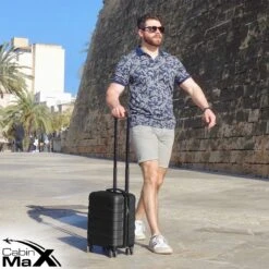 CabinMax Handbagage Koffer - Trolley 30L - Harde Reiskoffer - 45x36x20cm - Lichtgewicht - Groot Capaciteit - Zwart -Voyago Winkel 1200x1200 1070