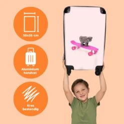 NoBoringSuitcases.com® Kinderkoffer - Handbagage Kinderen - Kitten - Skateboard - Roze - Meisjes - Kinderen - Trollet Op Wieltjes - Past Binnen 55x40x20 Cm En 55x35x25 Cm - Koffer Meisje -Voyago Winkel 1200x1200 1486