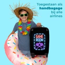 NoBoringSuitcases.com® Koffer - Trolley Op Wieltjes - Neon - Game Room - Tekst - Controller - Zwart - Reiskoffer - Past Binnen 55x40x20 Cm En 55x35x25 Cm - Koffertje - Trolley Handbagage -Voyago Winkel 1200x1200 1499