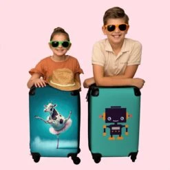 NoBoringSuitcases.com® Koffer - Koe - Ballet - Rok - Portret - Dieren - Trolley Op Wieltjes - Handbagagekoffer - Past Binnen 55x40x20 Cm En 55x35x25 Cm - Reiskoffer -Voyago Winkel 1200x1200 1510
