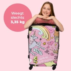 NoBoringSuitcases.com® Koffer Groot - Roze - Eenhoorn - Skateboard - Tekening - Trolley Koffer Met TSA-slot - Met Wielen - 90 Liter - Reiskoffer - 66 Cm -Voyago Winkel 1200x1200 1550