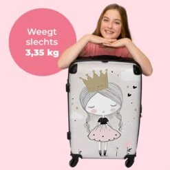 NoBoringSuitcases.com® Koffer Groot - Prinses - Bloemen - Kroon - Meisje - Sterren - Trolley Koffer Met TSA-slot - Met Wielen - 90 Liter - Reiskoffer - 66 Cm -Voyago Winkel 1200x1200 1567