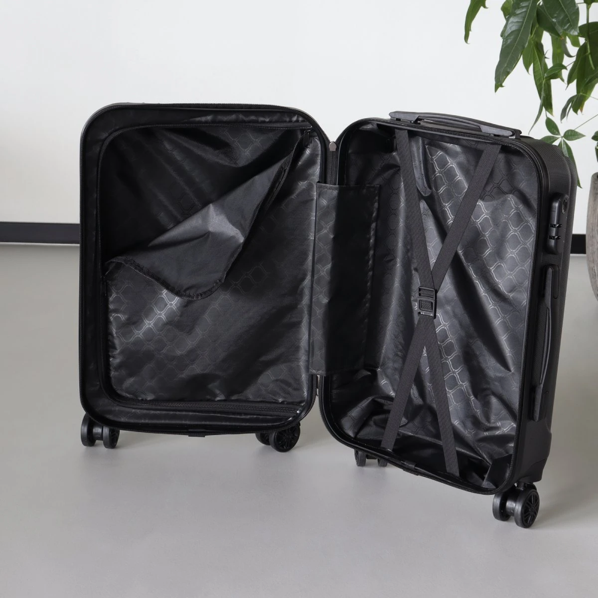 Handbagage Koffer 55cm Zwart 4 Wielen Trolley Met Pin Slot 6 Handbagage Koffer 55cm Zwart 4 Wielen Trolley Met Pin Slot - Afbeelding 4