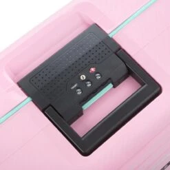 CarryOn Steward TSA Reiskoffer - 65cm Trolley Met Kliksloten - Dubbele Wielen - Roze 23 CarryOn Steward TSA Reiskoffer - 65cm Trolley Met Kliksloten - Dubbele Wielen - Roze -Voyago Winkel 1200x1200 1846