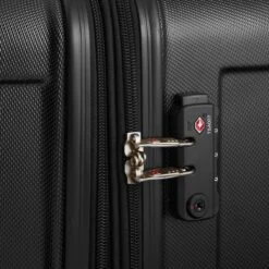 Swiss Alps - Reiskoffer - 68 Cm - 4 Wielen - Zwart -Voyago Winkel 1200x1200 1968