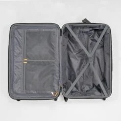 Guess Wilder Travel Dameskoffer - Bruin -Voyago Winkel 1200x1200 2149