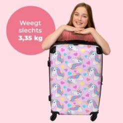 NoBoringSuitcases.com® Koffer Groot - Eenhoorn - Meisje - Patroon - Hartje - Trolley Koffer Met TSA-slot - Met Wielen - 90 Liter - Reiskoffer - 66 Cm -Voyago Winkel 1200x1200 2219