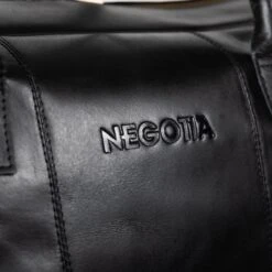 NEGOTIA Delta - Leren Weekendtas - Leren Reistas - Duffel Bag - 100% Luxe Top-Grain Leer - Zwart -Voyago Winkel 1200x1200 2581