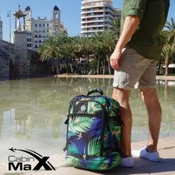 CabinMax Metz Reistas– Handbagage 44L- Rugzak – Schooltas - Backpack 55x40x20cm – Lichtgewicht - Zwart (MZ BK) 19 CabinMax Metz Reistas– Handbagage 44L- Rugzak – Schooltas - Backpack 55x40x20cm – Lichtgewicht - Zwart (MZ BK) -Voyago Winkel 1200x1200 2749