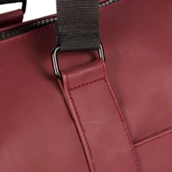 New Rebels® Mart Weekender - Weekendtas - Reistas - Waterafstotend - Polyurethaan- Burgundy -Voyago Winkel 1200x1200 2785