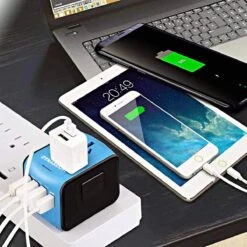 DynaBright Universele Wereldstekker Met USB-C En 3 USB Poorten - Internationale Reisstekker - 4 Delig - Reisadapter - Blauw - Reisstekker -Voyago Winkel 1200x1200 3267