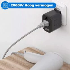 EKEO - Universele Wereldstekker - Reisstekker Met 2 Quick USB Poorten - 2000 Watt - 150+ Landen - Zwart -Voyago Winkel 1200x1200 3276