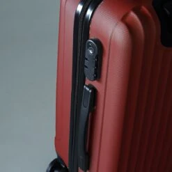 Handbagage Koffer 55cm Rood 4 Wielen Trolley Met Pin Slot -Voyago Winkel 1200x1200 334