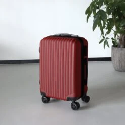 Handbagage Koffer 55cm Rood 4 Wielen Trolley Met Pin Slot -Voyago Winkel 1200x1200 337