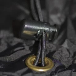 LOWLAND OUTDOOR Raincover Flightbag - Waterdicht PU-Oxford Nylon <85 Liter - 304gr 14 LOWLAND OUTDOOR Raincover Flightbag - Waterdicht PU-Oxford Nylon <85 Liter - 304gr -Voyago Winkel 1200x1200 3991