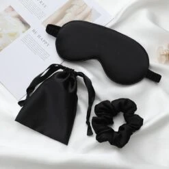 Slaapmasker 3-in-1 Bijpassend Zakje En Scrunchie - Zwart - Oogmasker - Vrouwen - Zijde - Slaapmaskers - Slaap - Cadeau Voor Haar -Voyago Winkel 1200x1200 4247