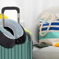 TRVLMORE Nekkussen - Reiskussen Voor Vliegtuig En Auto - U Vorm - Memory Foam - Zwart 18 TRVLMORE Nekkussen - Reiskussen Voor Vliegtuig En Auto - U Vorm - Memory Foam - Zwart -Voyago Winkel 1200x1200 4601