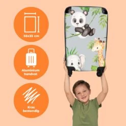 NoBoringSuitcases.com® Koffer - Jungle - Panda - Olifant - Giraffe - Kinderen - Past Binnen 55x40x20 Cm En 55x35x25 Cm - Handbagage - Trolley - Fotokoffer - Cabin Size - Print -Voyago Winkel 1200x1200 616