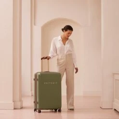 SUITSUIT - Fab Seventies - Martini Olive - Reiskoffer (76 Cm) -Voyago Winkel 1200x1200 750