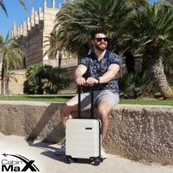 CabinMax Handbagage Koffer - Trolley 30L - Harde Reiskoffer - 45x36x20cm - Lichtgewicht - Groot Capaciteit - Wit -Voyago Winkel 1200x1200 947