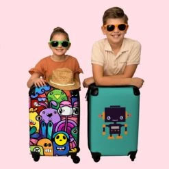 NoBoringSuitcases.com® Koffer - Monster - Bloemen - Regenboog - Design - Grappig - Past Binnen 55x40x20 Cm En 55x35x25 Cm - Handbagage - Trolley - Fotokoffer - Cabin Size - Print -Voyago Winkel 1200x1200 992