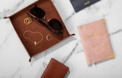 Saetti Paspoort Hoesje - Luxe Reisetui Paspoorthouder - Roze - Echt Leer -Voyago Winkel 1200x769 10