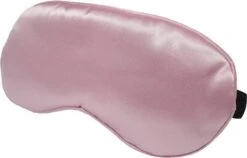 Slaapmasker Extra Zacht Satijn - Licht Roze - Thuis - Verduisterend - Onderweg - Vliegtuig - Festival - Slaapcomfort - ODaani -Voyago Winkel 1200x769 9