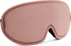 Merkloos Slaapmasker Voor Wimperextensions - 100% Ademend En Verduisterend - Met Hoge Kwaliteit Memory Foam - Inclusief Gratis Oordoppen - Oudroze Zalmkleurig 3D Masker Voor Wimper Extension - Slapen Met Wimpers - Slapen Met Wimpersextensions -Voyago Winkel 1200x783 4