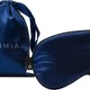 SIMIA™ Premium Zijden Slaapmasker + Opbergzakje - 100% Verduisterend Oogmasker - Verstelbaar - Blinddoek - Zijdezacht - Anti-Rimpel - Cadeau Tip - Marine Blauw -Voyago Winkel 1200x787 8