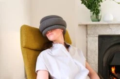 Ostrich Pillow Light Nekkussen - Omkeerbaar - Grey -Voyago Winkel 1200x787 9