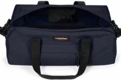 Eastpak STAND + Reistas, 34 Liter - Ultra Marine -Voyago Winkel 1200x792 1