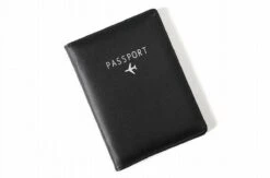 Basic RFID Paspoort Hoes - Kunstleer - Plaats Voor 5 Extra Pasjes - Zwart -Voyago Winkel 1200x793 7