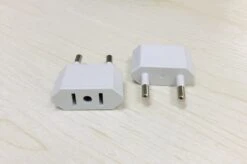 Merkloos Reisstekker Van VS/USA Naar EU Reisstekker - Verloop Adapter - 2 Stuks - Wit -Voyago Winkel 1200x799 29