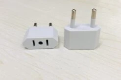 Merkloos Reisstekker Van VS/USA Naar EU Reisstekker - Verloop Adapter - 2 Stuks - Wit -Voyago Winkel 1200x799 30