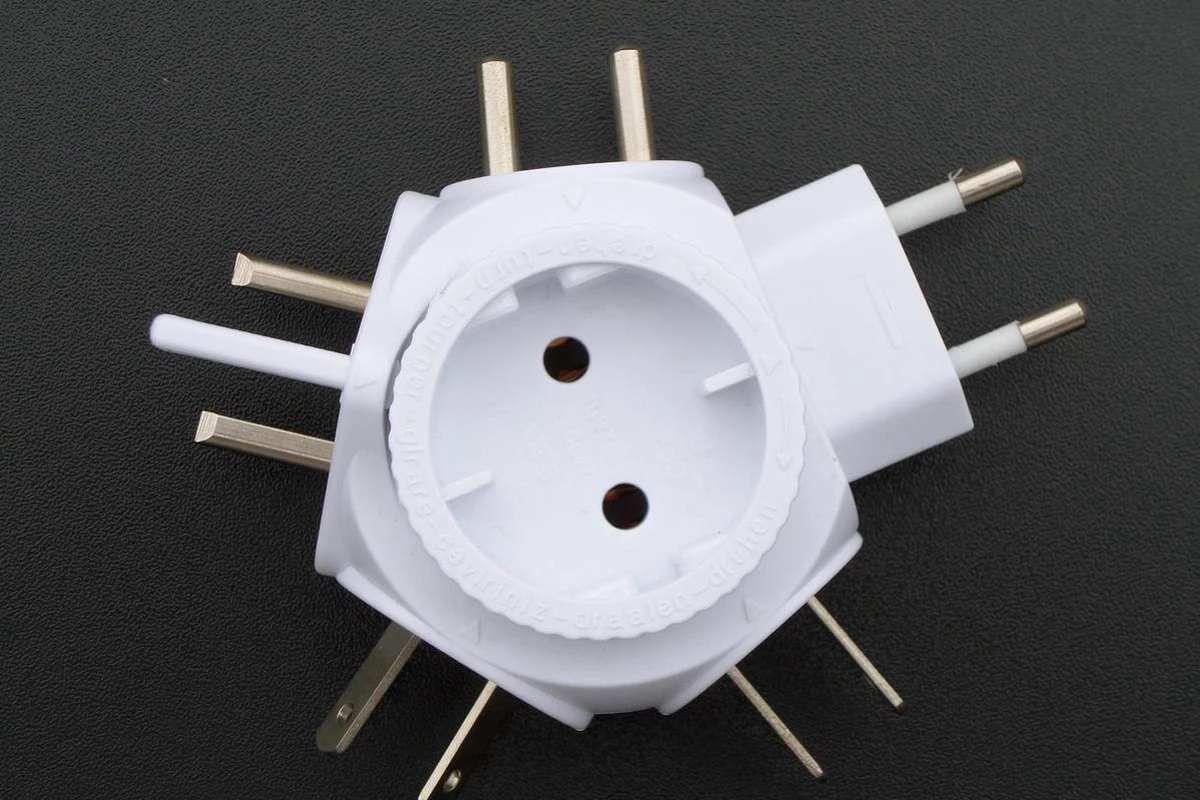 Benson Universele Wereldstekker 9 Benson Universele Wereldstekker - Afbeelding 7