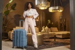 ©TROLLEYZ - Paris No.5 - Reiskoffer - 78cm Met TSA Slot - Dubbele Wielen - 360° Spinners - 100% Polypropyleen - Reiskoffer In Ice Blue -Voyago Winkel 1200x800 74