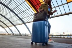 Decent Tranporto-One Grote Koffer - 76 Cm - TSA Slot - Dark Blue 31 Decent Tranporto-One Grote Koffer - 76 Cm - TSA Slot - Dark Blue -Voyago Winkel 1200x812 2