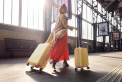 Decent Star Maxx Handbagage Koffer - 55 Cm - TSA Slot - Pastel Geel -Voyago Winkel 1200x812